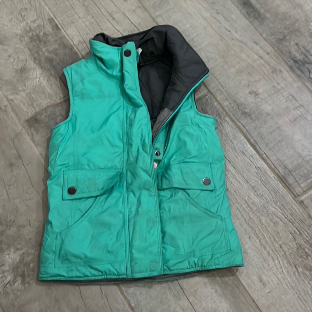 Ivivva reversible vest size 8